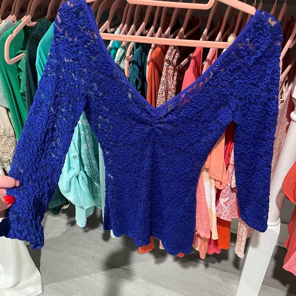 Random shirts - Picture 4 of 15